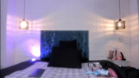 samantha_foxyy online show from May 19, 11:06 am