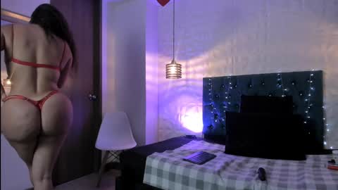 samantha_foxyy online show from May 20, 11:07 am