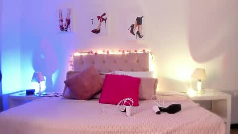 Samantha online show from May 14, 9:20 pm