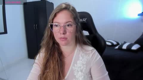 Samantha samy online show from November 2, 11:30 pm