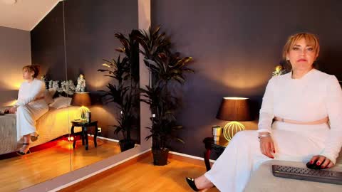 Samanta online show from January 12, 2:03 am