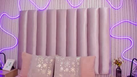 Alejandra  online show from November 21, 12:18 pm