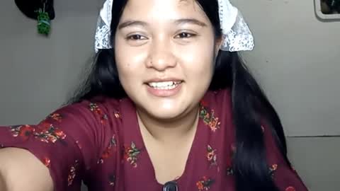 Olivia online show from April 9, 6:19 am