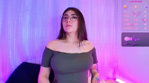 samii evans  online show from December 18, 5:48 am