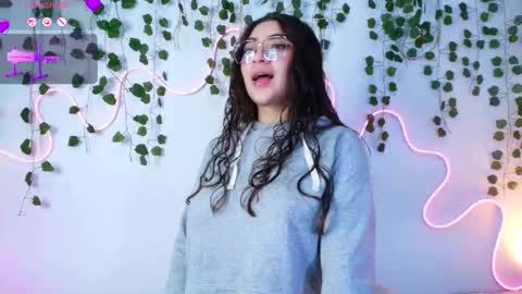 samii evans  online show from March 6, 5:24 am