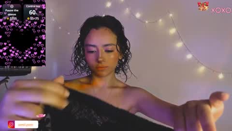 Snapshot of samii_monroe chatting on January 13, 1:28 pm Sam online show from January 13, 1:28 pm