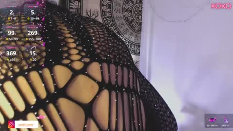 Snapshot of samii_monroe chatting on December 11, 8:18 pm Sam online show from December 11, 8:18 pm