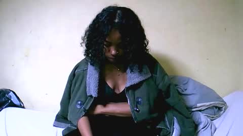 samira474369 online show from September 11, 6:08 pm