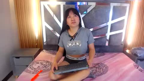 samirapalaciosfon online show from June 17, 1:56 pm