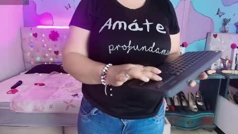  Sammy  online show from May 11, 9:34 pm