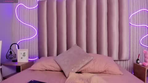Samantha   online show from May 26, 3:39 am