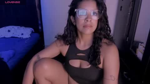 SamyHolbrook online show from December 14, 6:41 pm