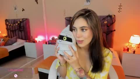 samyy_johnson online show from October 3, 2:22 pm