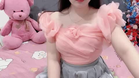 sanami_sian_ online show from May 3, 1:31 am