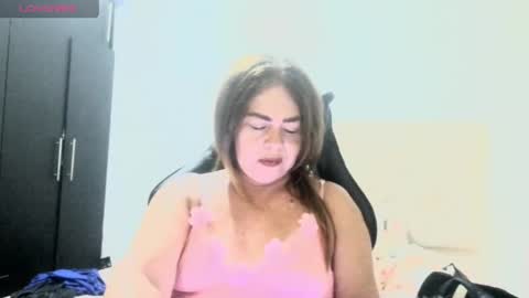 Sanddi  online show from May 24, 1:48 am