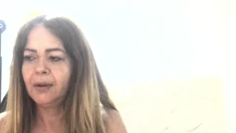 Sanddi  online show from May 11, 12:35 am