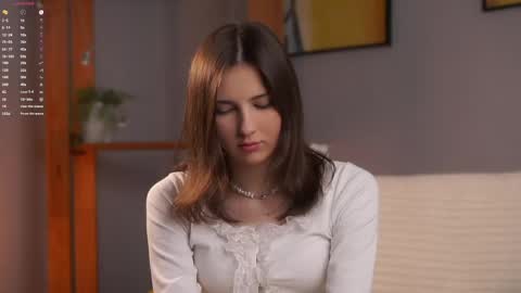 Isabel but you can call me Bella online show from May 16, 5:10 am