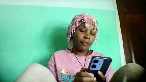 sandra1253099 online show from May 12, 5:08 pm