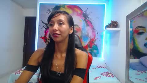 sandra  online show from March 29, 8:46 am