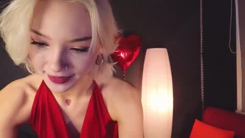 Sandy  online show from February 25, 1:20 am