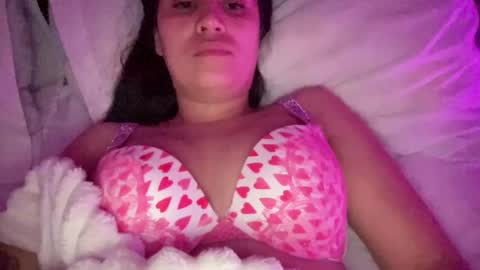 SANDRABREEZE online show from April 25, 7:00 am