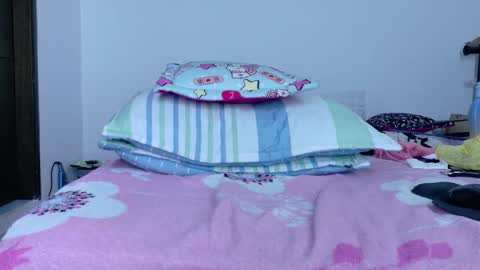 sandy online show from March 5, 12:17 am