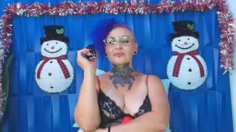 Sandy Rose online show from December 6, 7:11 pm