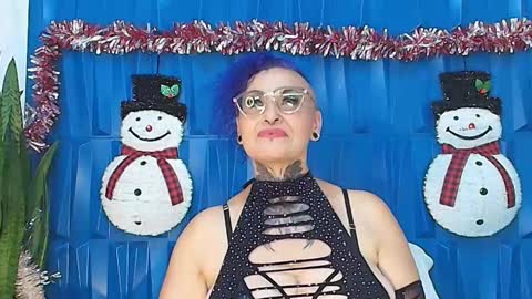 Sandy Rose online show from December 14, 6:20 pm