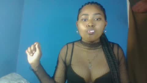 saniazzhh online show from March 19, 7:18 pm