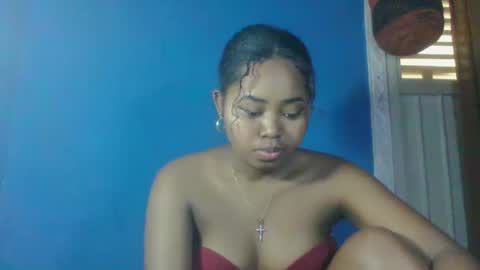 saniazzhh online show from March 27, 9:54 am