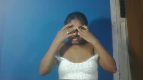 saniazzhh online show from March 6, 8:37 pm