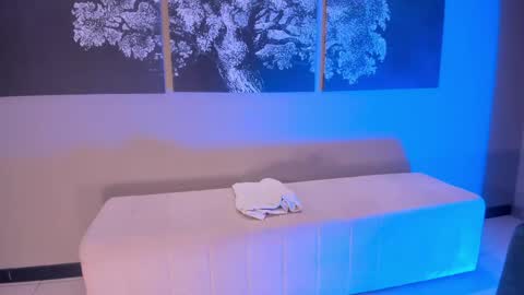 Saphira James online show from May 22, 5:27 am