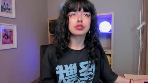 saphyralux online show from May 6, 9:41 pm