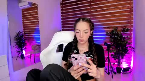 Valerin online show from May 6, 1:42 am