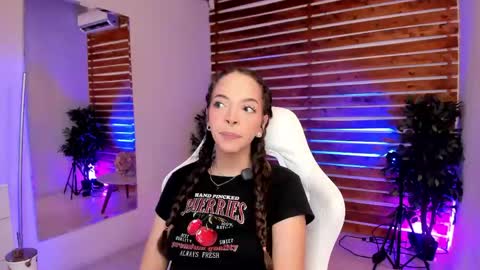 Valerin online show from May 17, 1:16 am