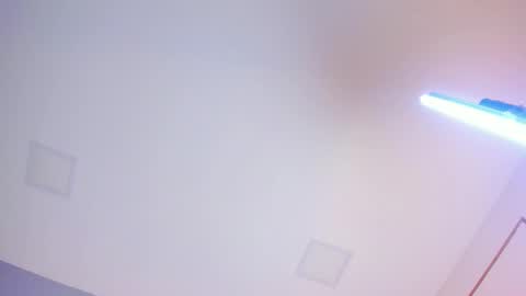 sara__jones_ online show from September 19, 12:04 pm