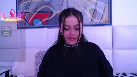 Sara Campur online show from December 17, 8:57 pm