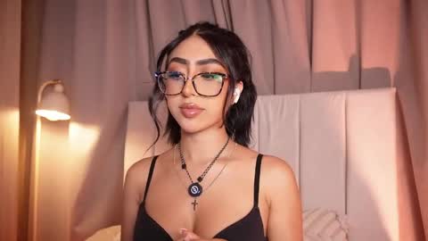 Sara  online show from May 12, 11:44 pm