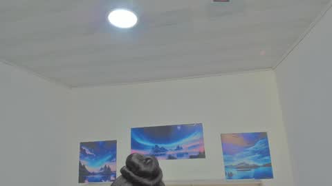 sara allenx online show from December 11, 11:41 am