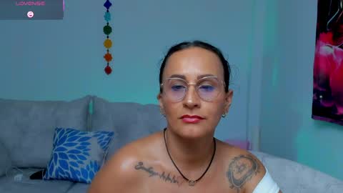   online show from April 30, 5:40 pm