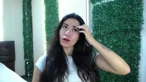 Sara online show from May 22, 11:30 am