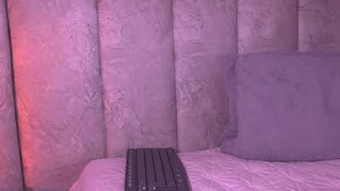 sara_lopee1 online show from May 11, 4:04 pm