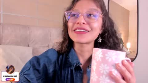 Sara  online show from May 22, 6:39 pm