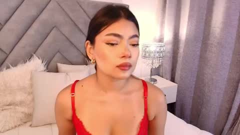 sara_owens7 online show from May 22, 2:31 am