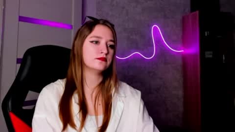 Sara online show from April 9, 9:31 pm