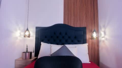  -  online show from October 27, 12:01 pm