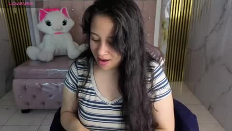 Sara T. online show from May 23, 3:38 am
