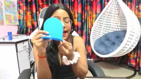 saraa_jayy online show from November 13, 5:28 am