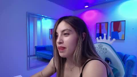 Sara  online show from September 29, 7:08 pm