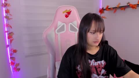 Sarah Ramirez online show from November 7, 3:34 am